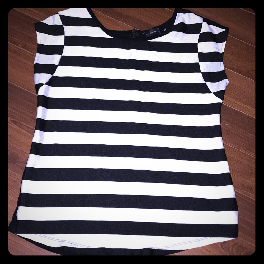 The Limited Top